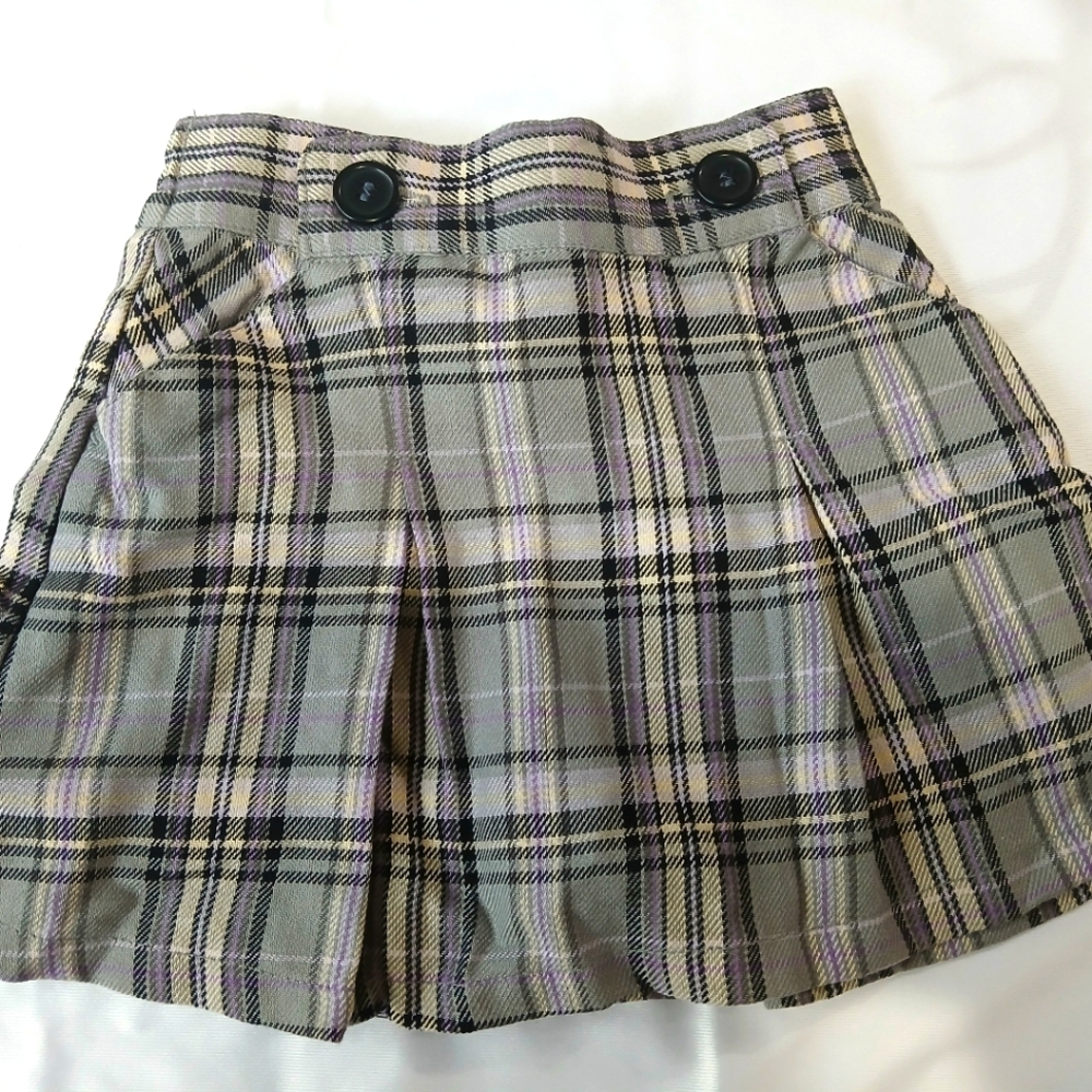 2 skorts and 2 leggings